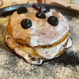 Pancake de lemon y blueberries