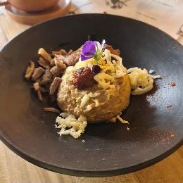 Tigrillo de verde con bolas de maduro